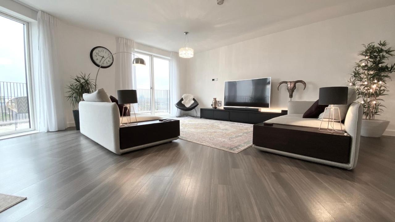 Panoramic Park And City Penthouses Retreat 런던 외부 사진