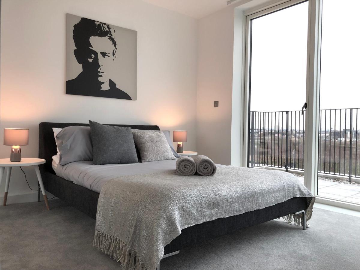 Panoramic Park And City Penthouses Retreat 런던 외부 사진