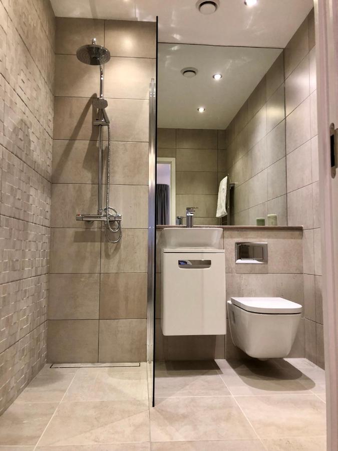 Panoramic Park And City Penthouses Retreat 런던 외부 사진