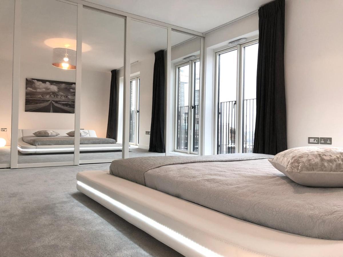 Panoramic Park And City Penthouses Retreat 런던 외부 사진