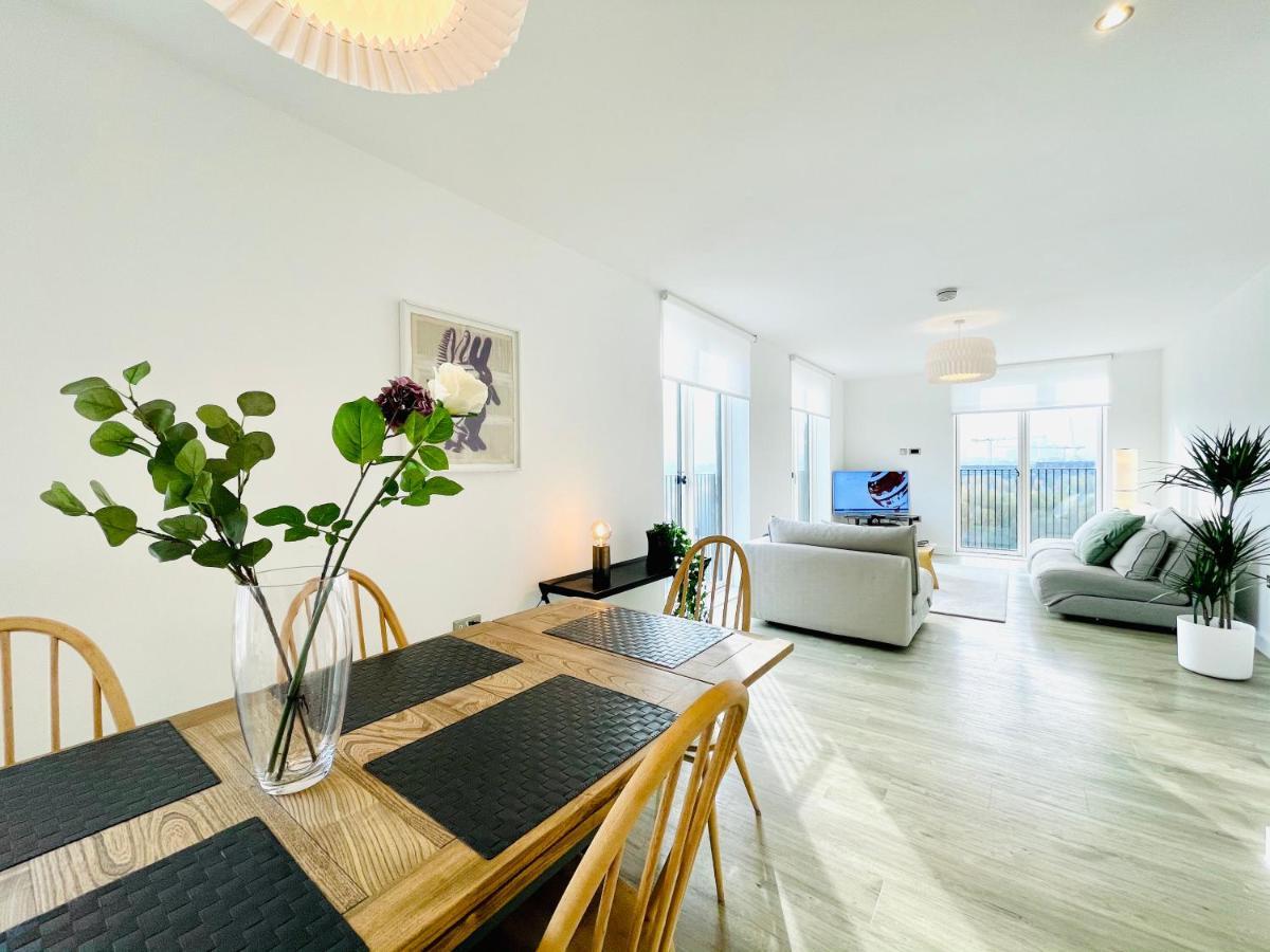 Panoramic Park And City Penthouses Retreat 런던 외부 사진
