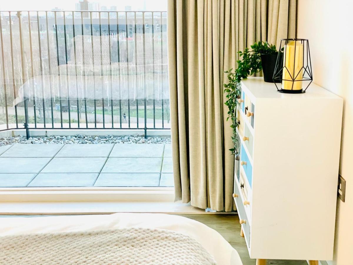 Panoramic Park And City Penthouses Retreat 런던 외부 사진