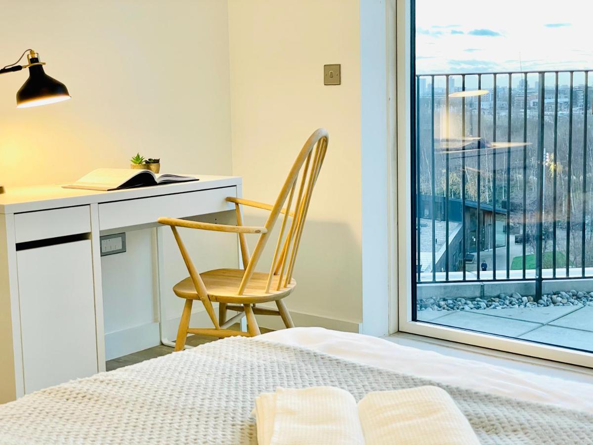 Panoramic Park And City Penthouses Retreat 런던 외부 사진