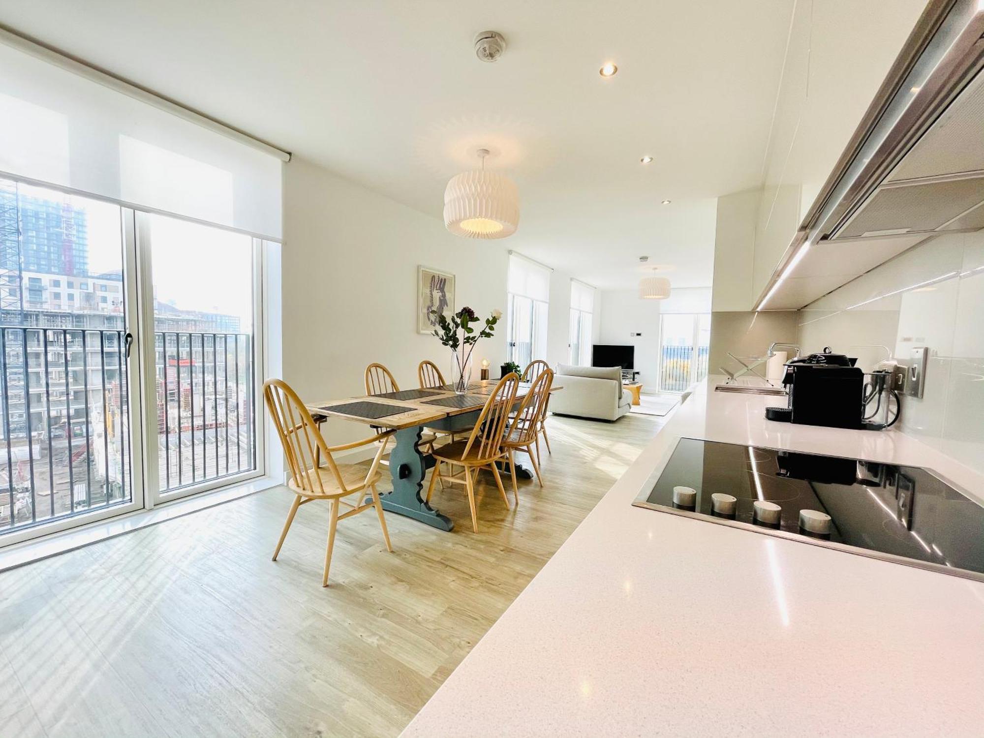 Panoramic Park And City Penthouses Retreat 런던 객실 사진